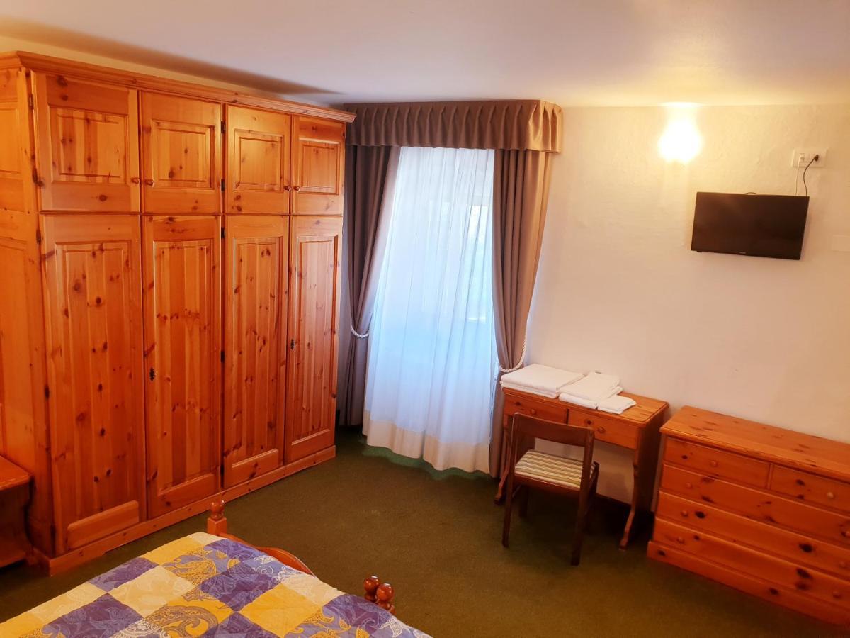 Albergo Trieste Lorenzago Di Cadore Екстер'єр фото